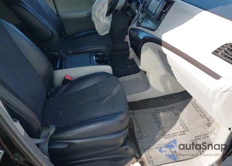 2013 Toyota Sienna Se 8 Passenger z USA, uszkodzony, nr VIN 5TDXK3DCXDS296405